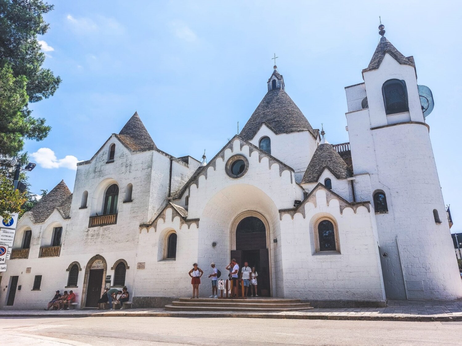 Chiesa trullo di Sant'Antonio da Padova Chiesa trullo di Sant'Antonio da Padova