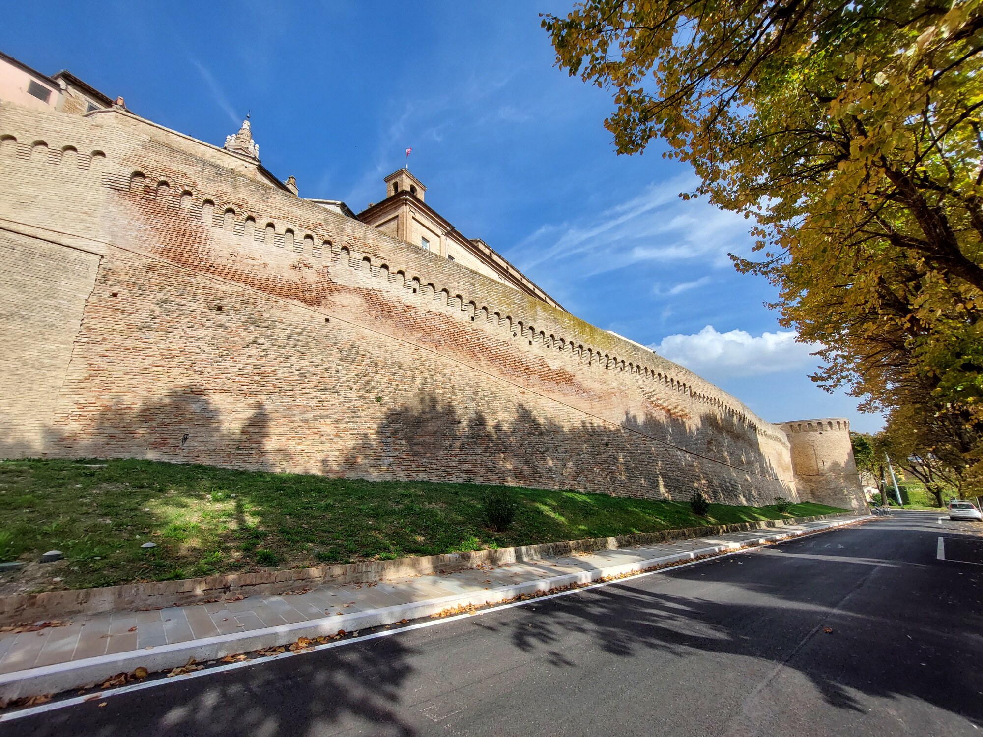 mura esterne di Corinaldo