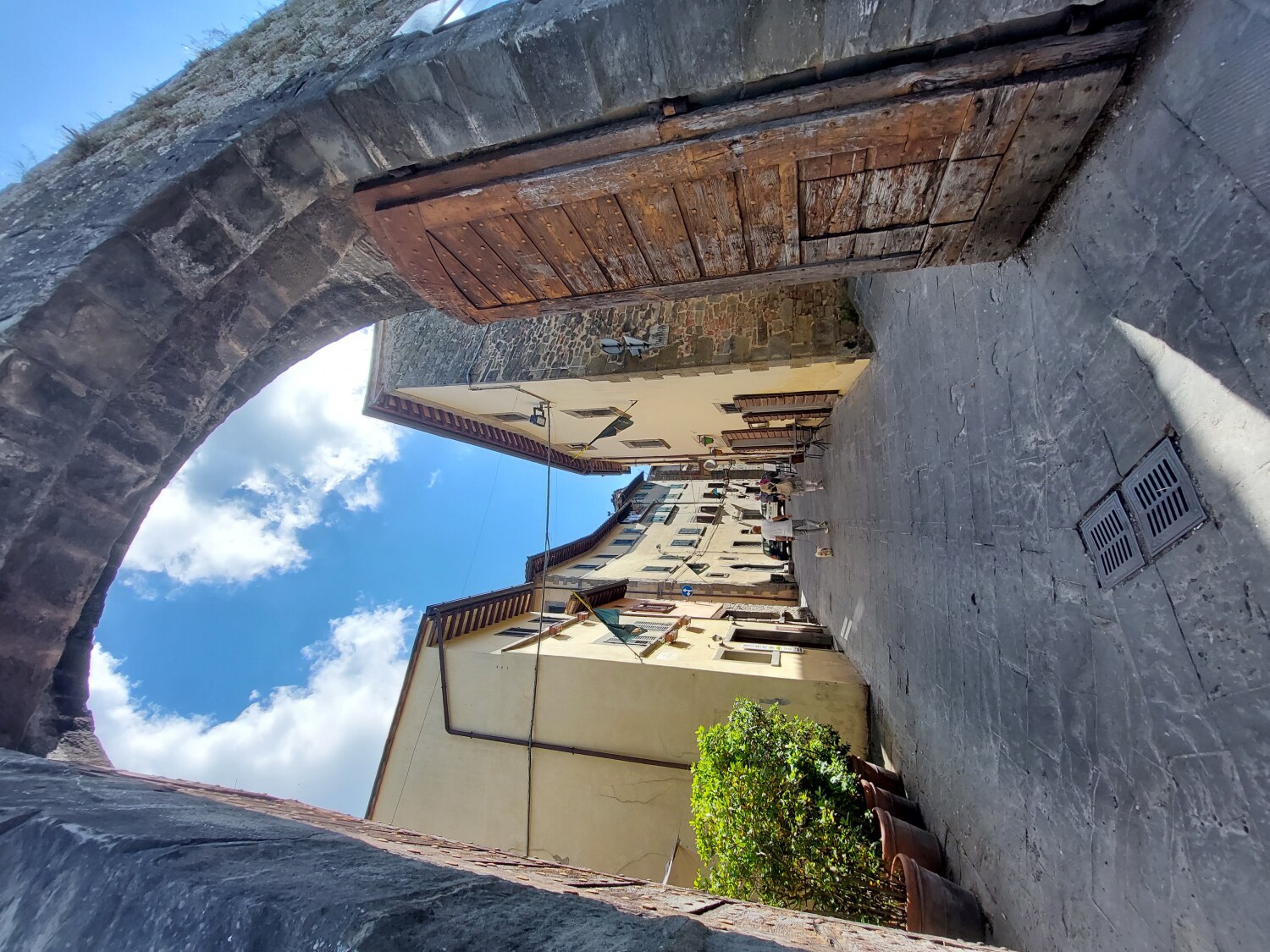 Ingresso al borgo Ingresso al borgo