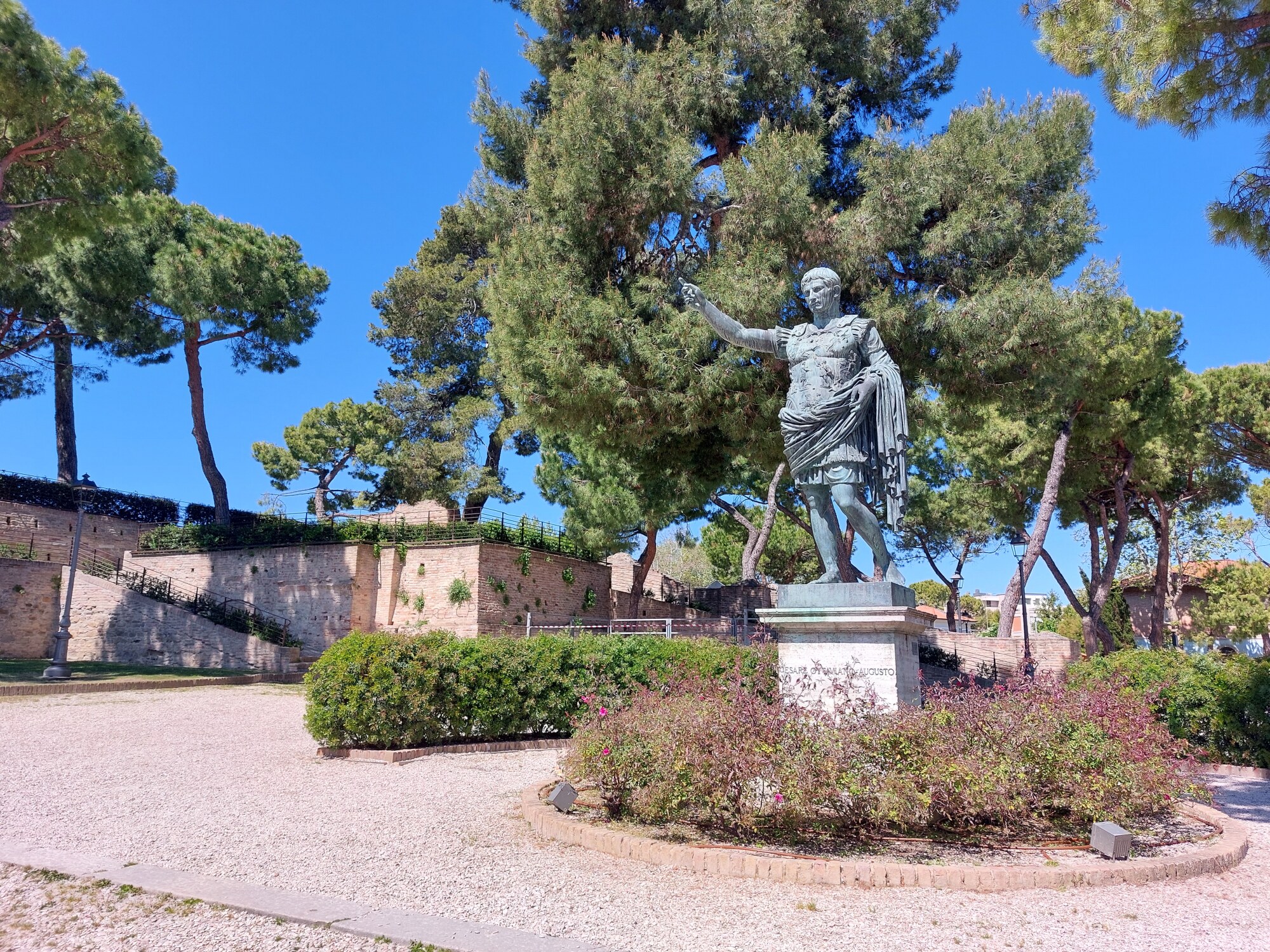 La statua di Cesare Ottaviano Augusto