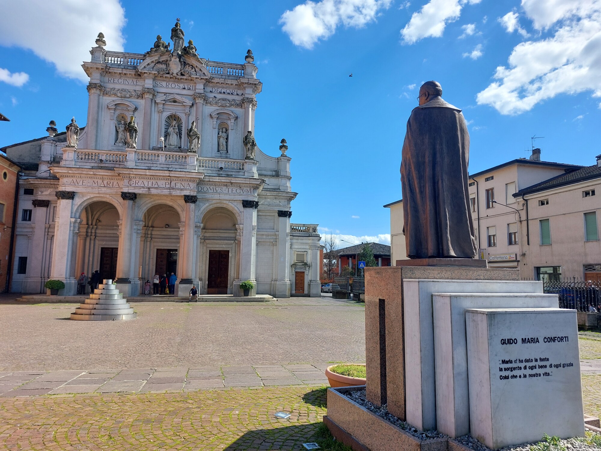 Santuario Basilica della Beata Vergine del Santo Rosario Santuario Basilica della Beata Vergine del Santo Rosario