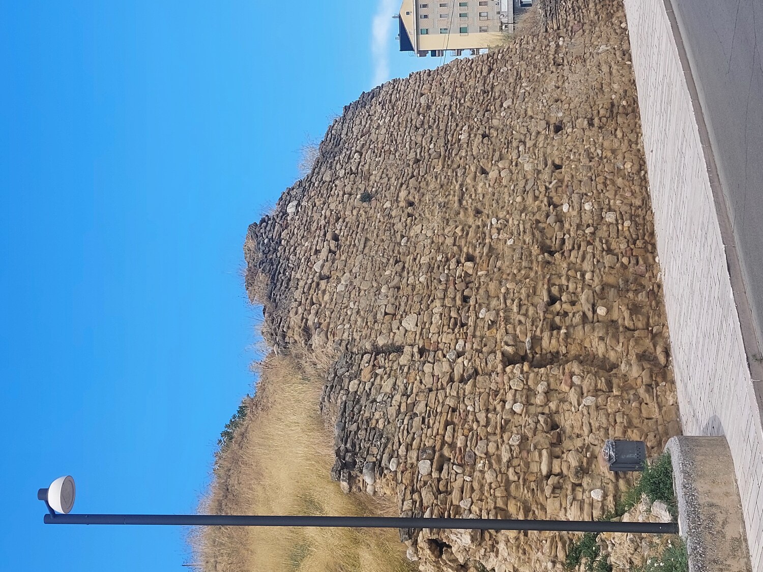 Ruderi Castello Da Capo