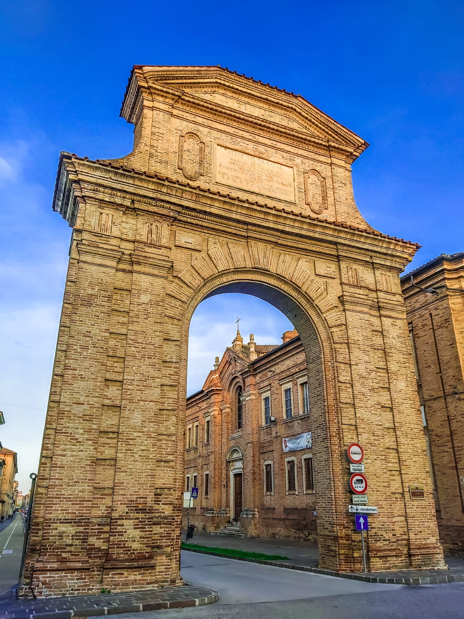 Fontana dei Leoni Jesi