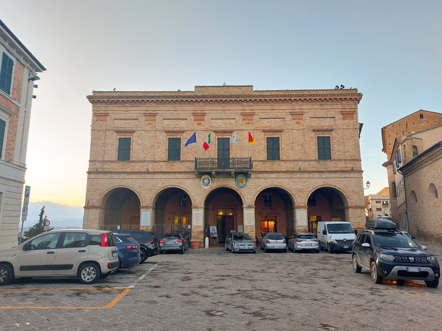 teatro Nicola degli Angeli di Montelupone teatro Nicola degli Angeli di Montelupone