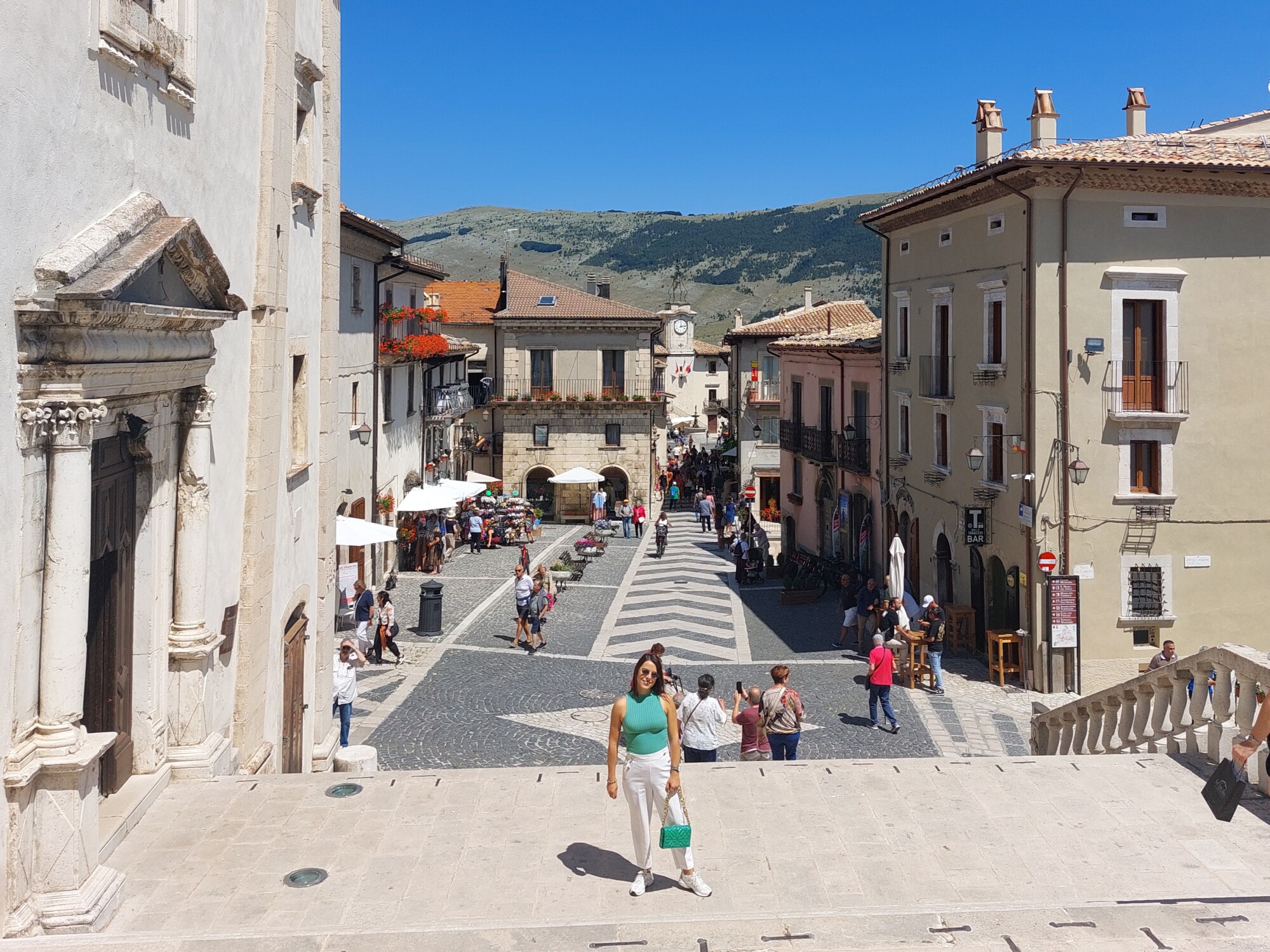 Largo della Collegiata