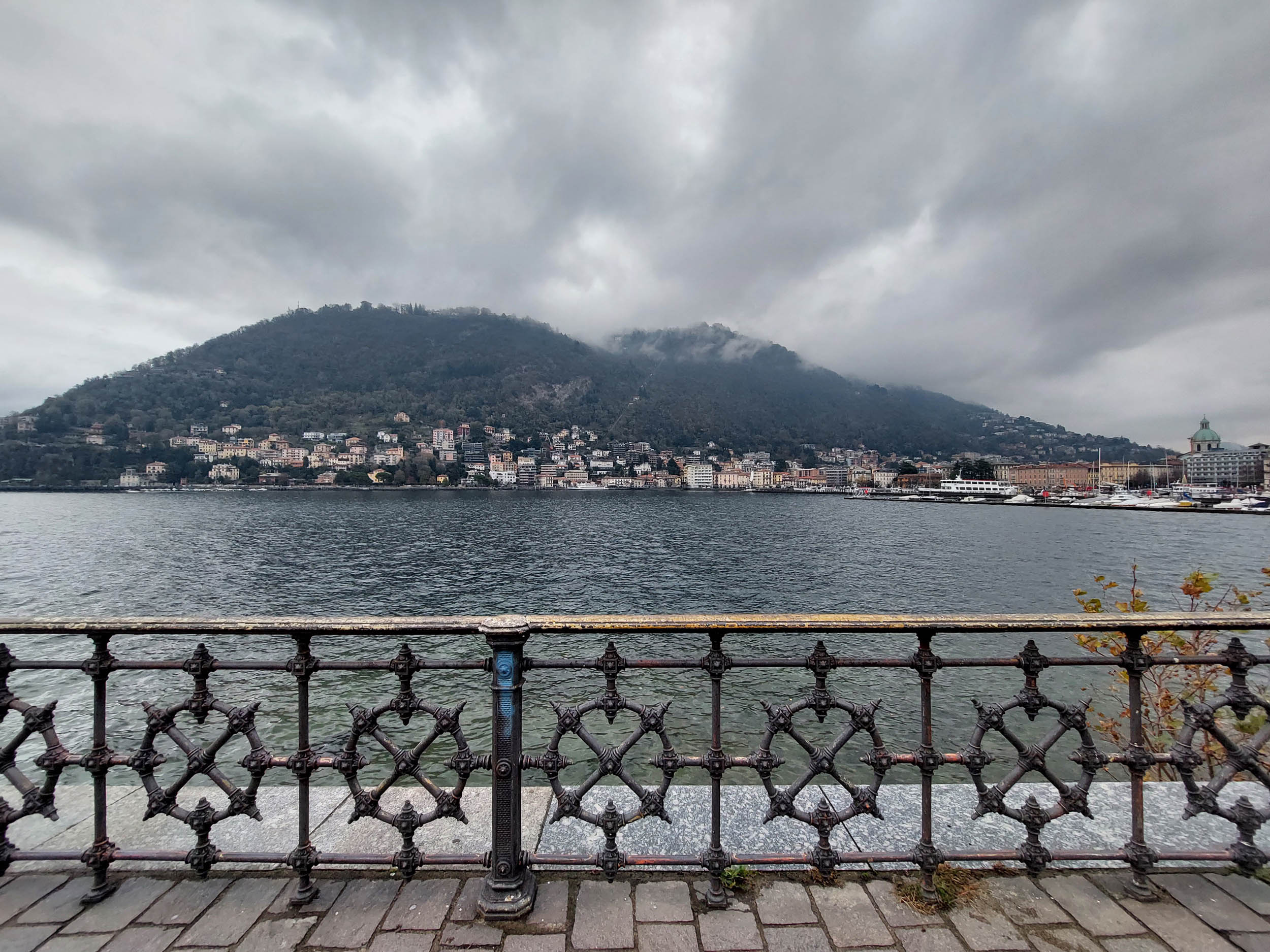 Lungolago di Como Lungolago di Como