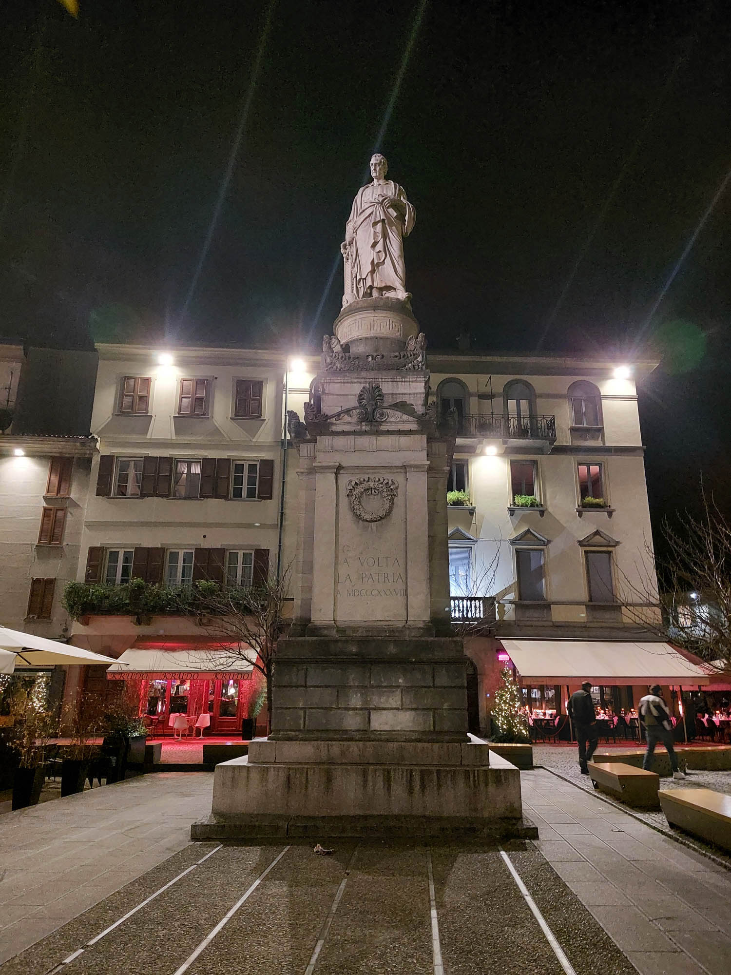 Statua di Volta Statua di Volta