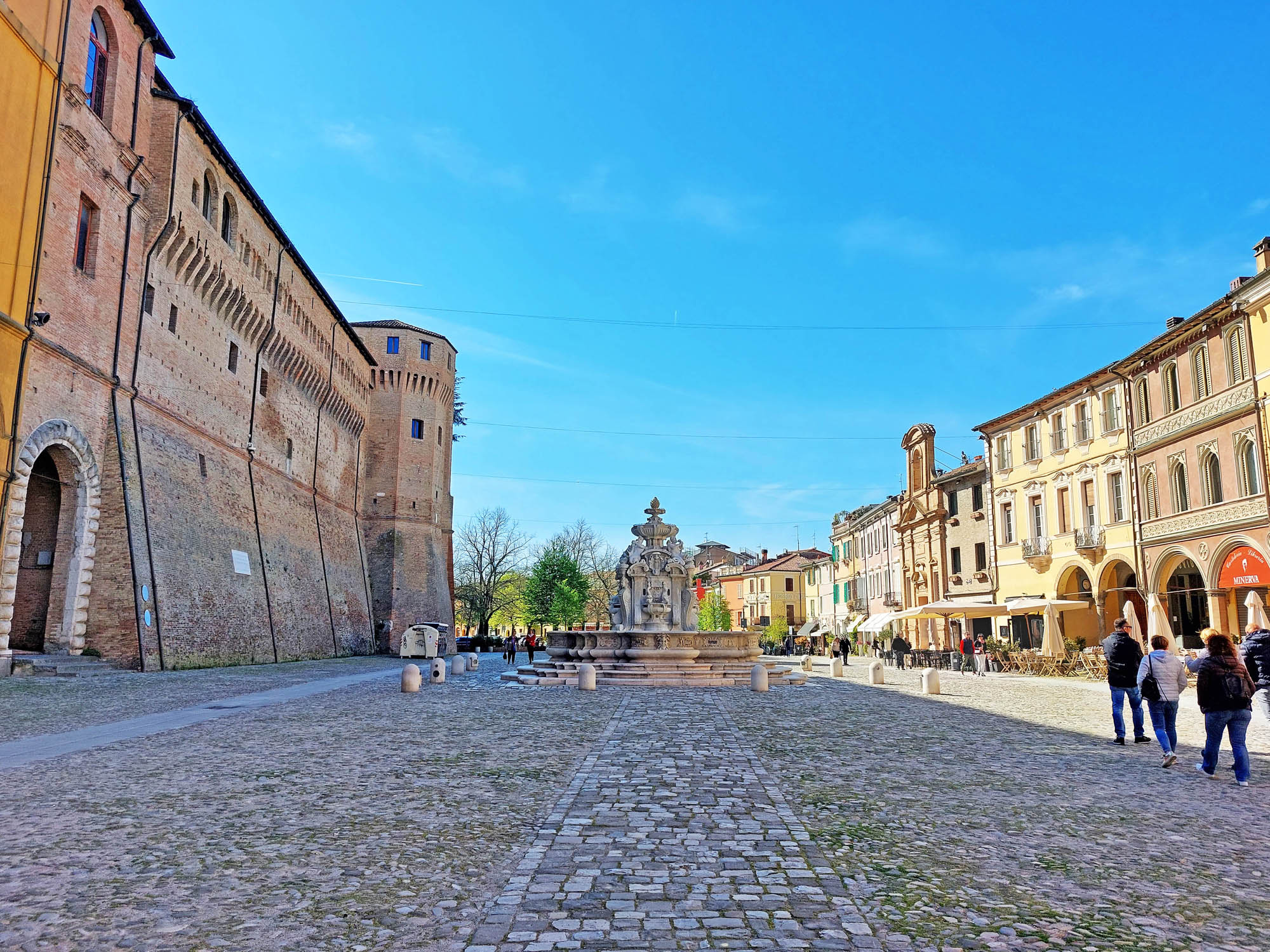 Piazza del Popolo a Cesena Piazza del Popolo a Cesena