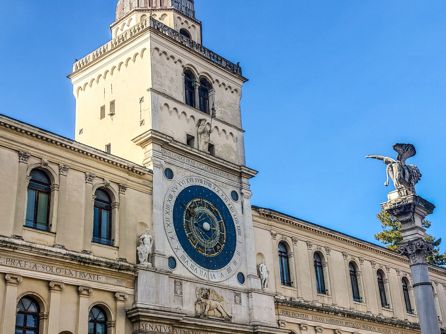 Visita alla torre dell'orologio di Padova Visita alla torre dell'orologio di Padova