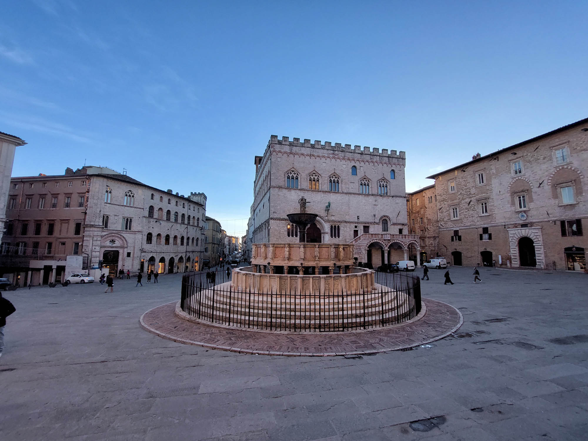 Palazzo dei Priori e la Fontana Maggiore