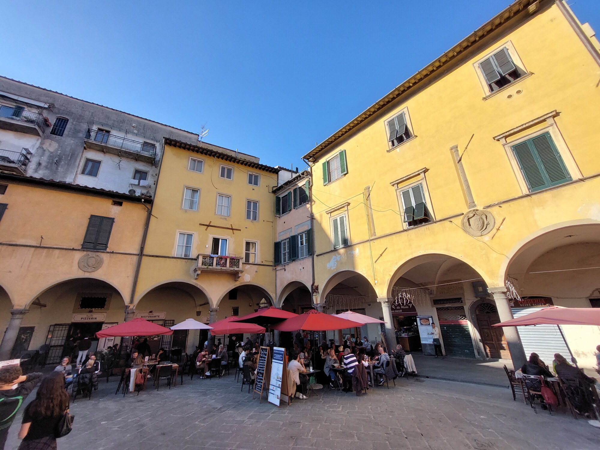 Piazza delle Vettovaglie