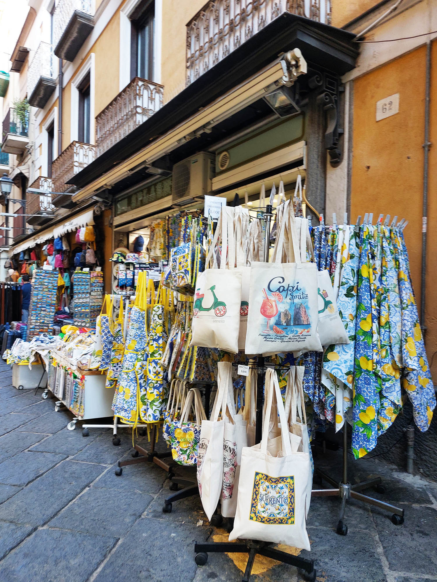 Shopping a Sorrento Shopping a Sorrento
