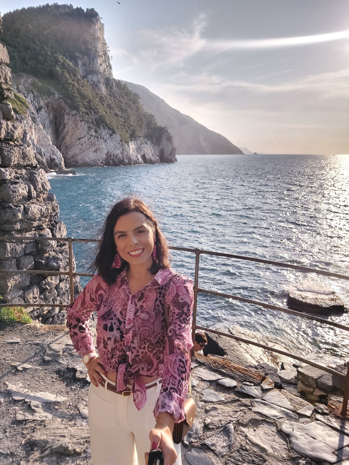 scorci tra le rocce di Portovenere scorci tra le rocce di Portovenere