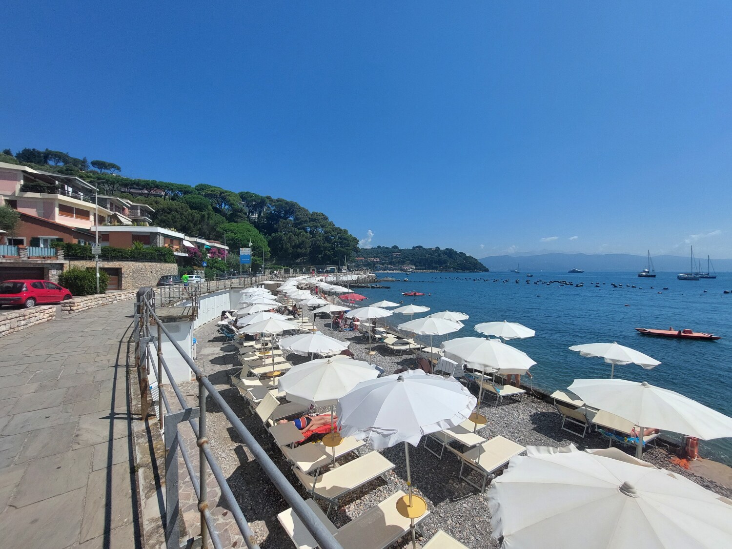 Spiaggia dell'Arenella Spiaggia dell'Arenella