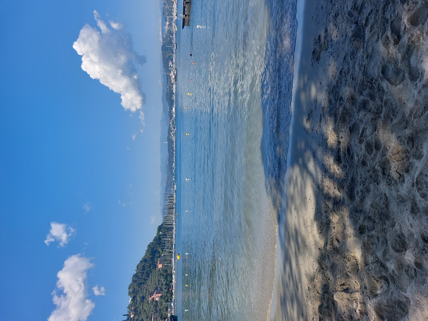 La spiaggia della frazione Le Grazie La spiaggia della frazione Le Grazie