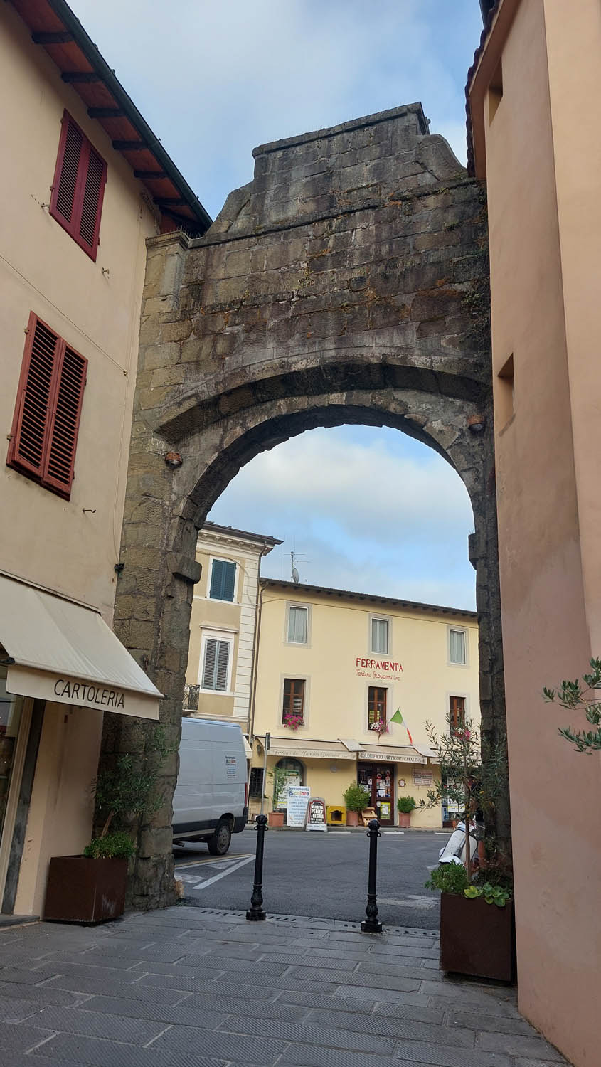 Arco di Trionfo Camaiore